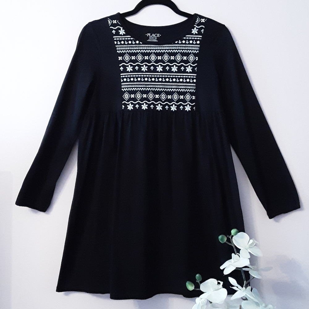 GIRLS: Black dress with white smocking detail